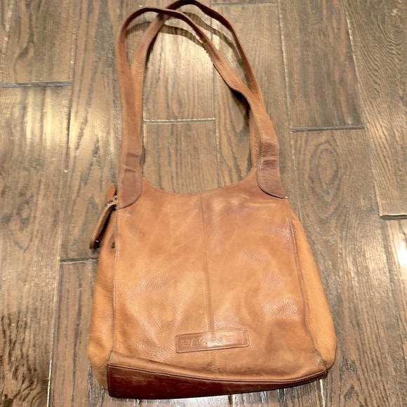 Fossil caramel brown leather bag with key - Picture 7 of 8